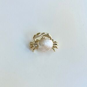 Gold Tone Snow Crab Brooch